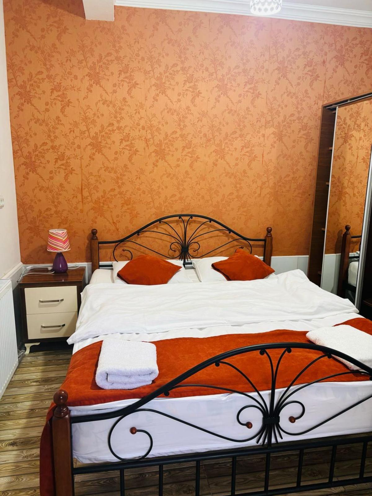Nana'S House Hotel Batumi Exterior photo