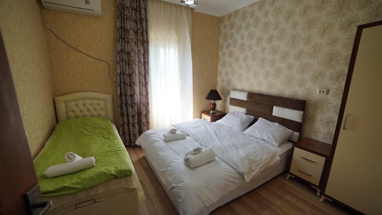 Nana'S House Hotel Batumi Exterior photo
